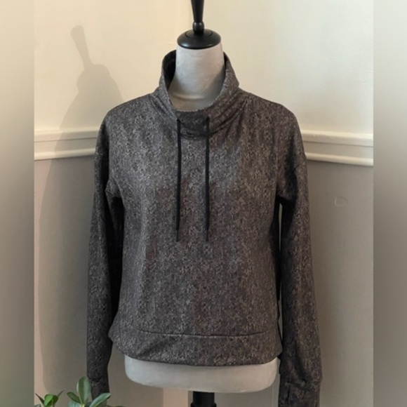 Mondetta‎ Gray Two-Piece Activewear Set - Picture 2 of 8